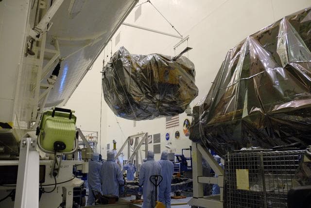 NASA image: KSC-08pd3240