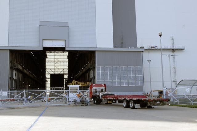 NASA image: KSC-08pd3243