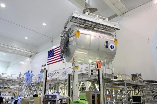 NASA image: KSC-08pd3292