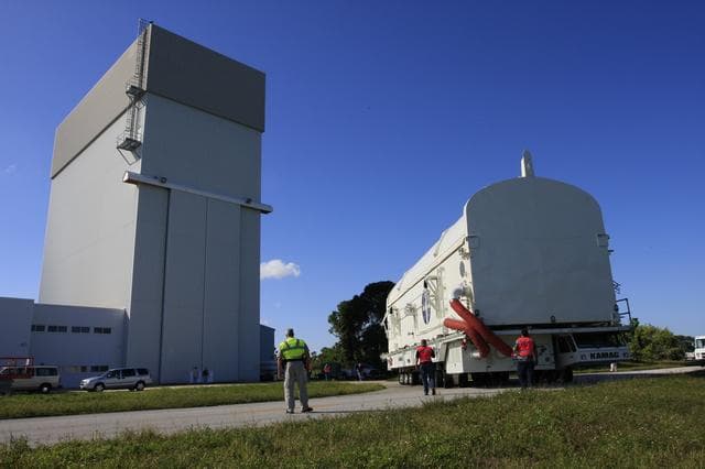 NASA image: KSC-08pd3305