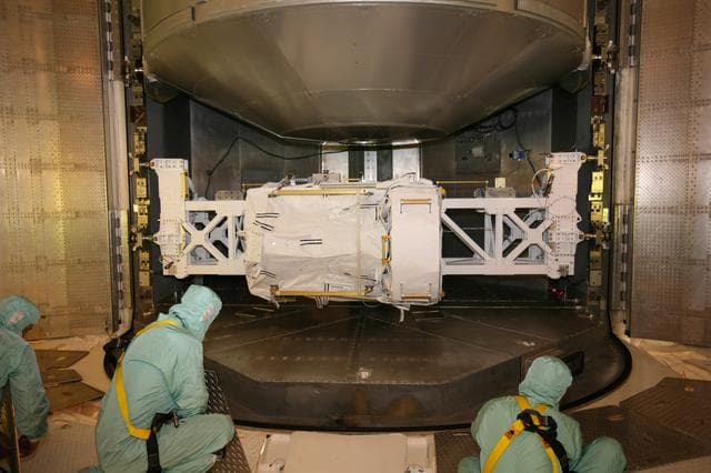 NASA image: KSC-08pd3320