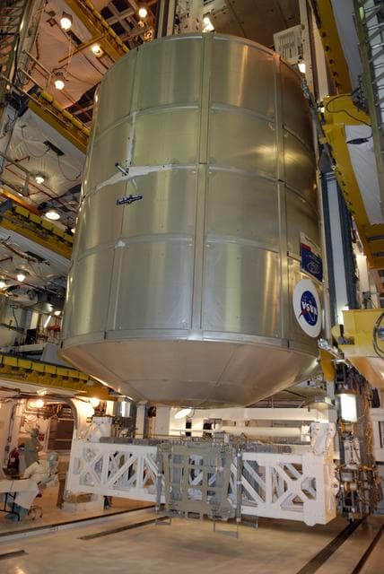 NASA image: KSC-08pd3327
