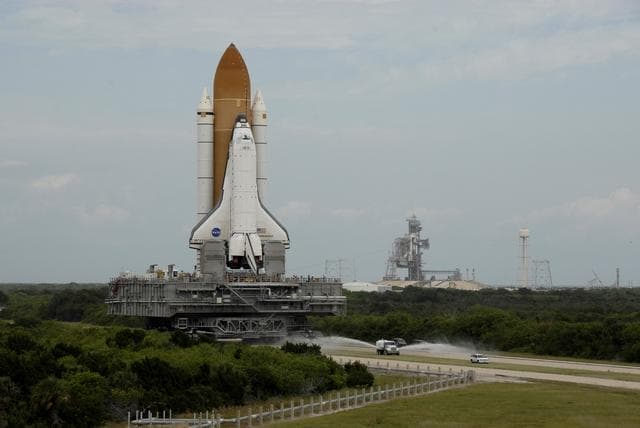 NASA image: KSC-08pd3340