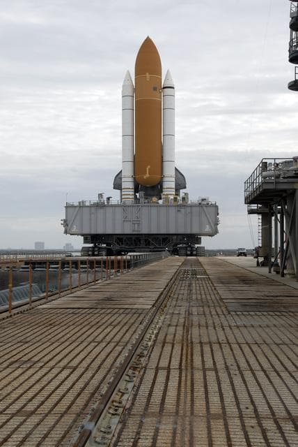 NASA image: KSC-08pd3348