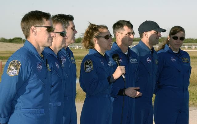 NASA image: KSC-08pd3400