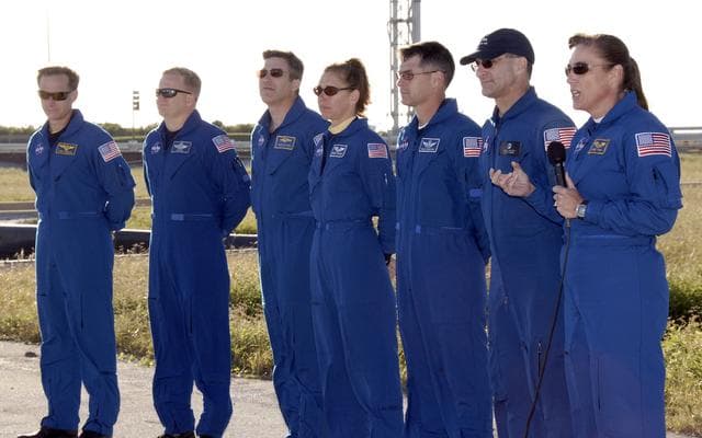 NASA image: KSC-08pd3402