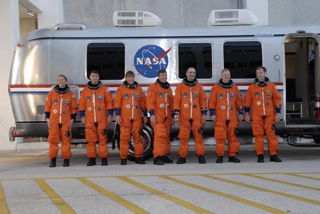 NASA image: KSC-08pd3426