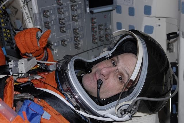 NASA image: KSC-08pd3435