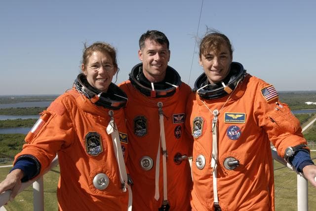 NASA image: KSC-08pd3447