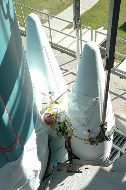 NASA image: KSC-08pd3465