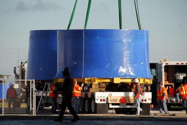 NASA image: KSC-08pd3513