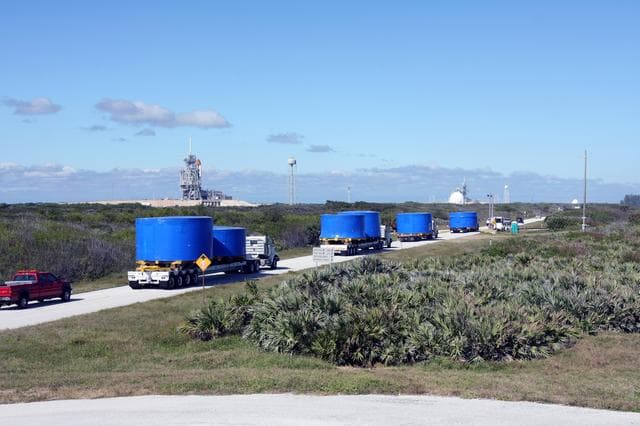 NASA image: KSC-08pd3516