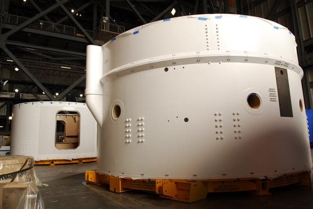 NASA image: KSC-08pd3565