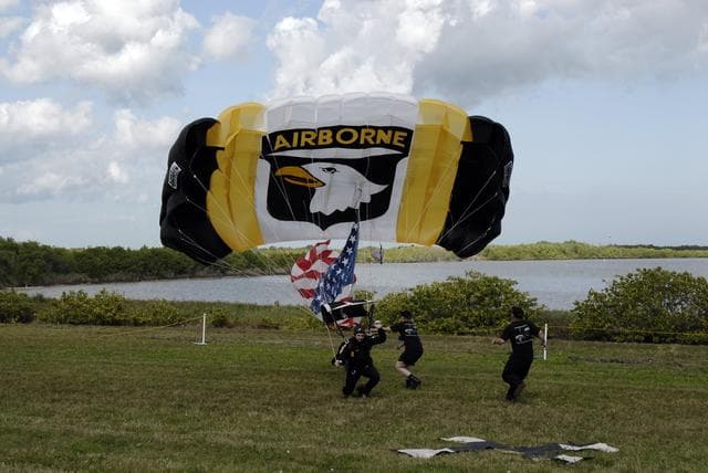 NASA image: KSC-08pd3596