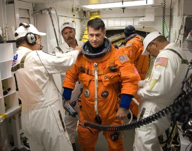NASA image: KSC-08pd3693