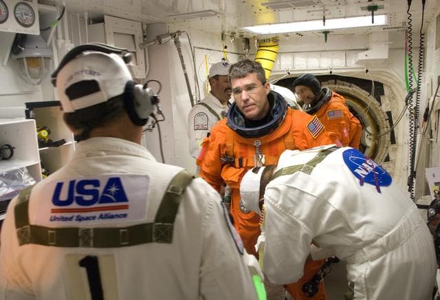 NASA image: KSC-08pd3694