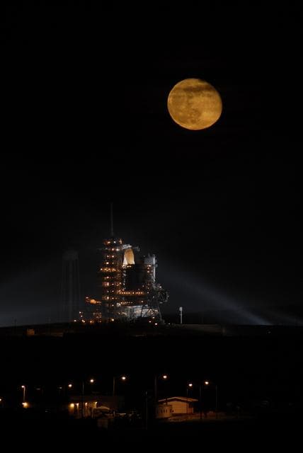NASA image: KSC-08pd3696