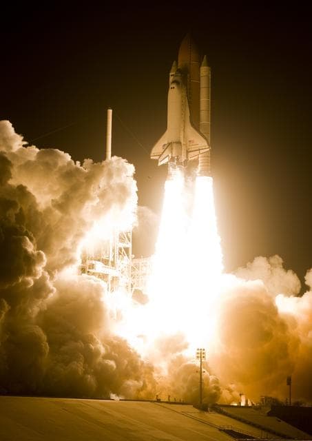 NASA image: KSC-08pd3728