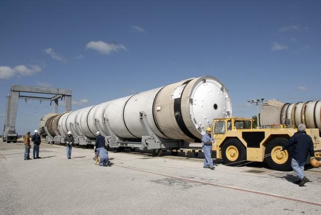 NASA image: KSC-08pd3737