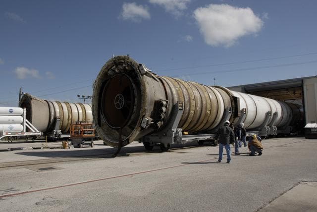 NASA image: KSC-08pd3738