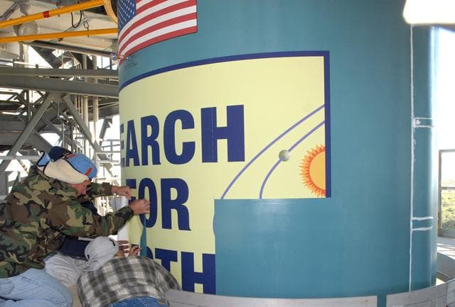 NASA image: KSC-08pd3756