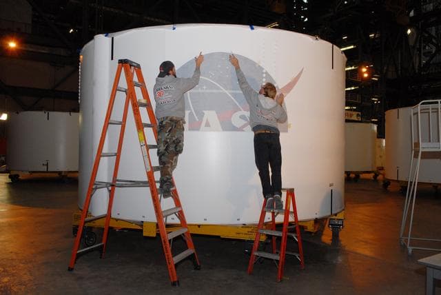 NASA image: KSC-08pd3770