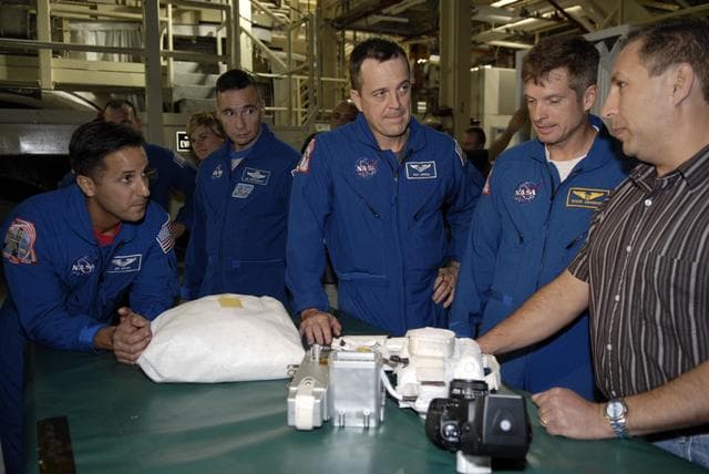 NASA image: KSC-08pd3786