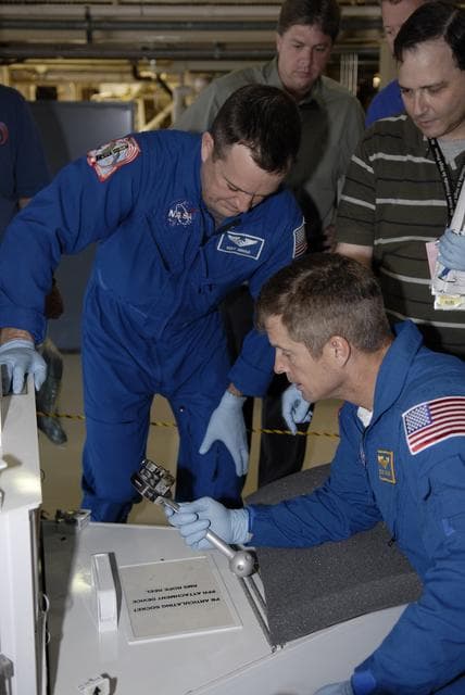 NASA image: KSC-08pd3795