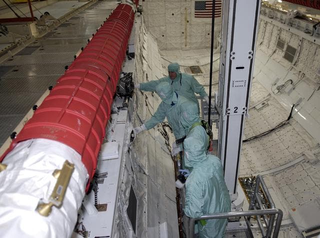 NASA image: KSC-08pd3798