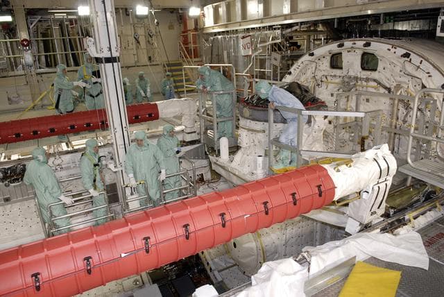 NASA image: KSC-08pd3800