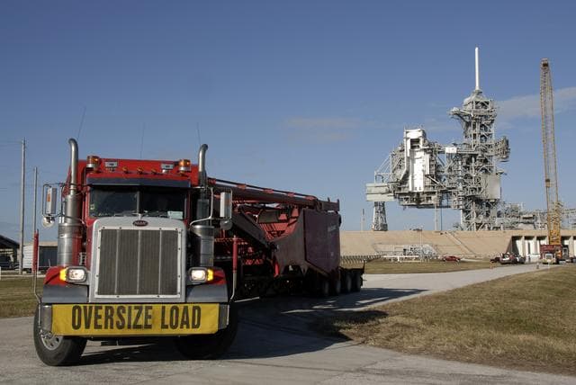 NASA image: KSC-08pd3809