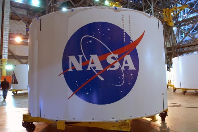 NASA image: KSC-08pd3819