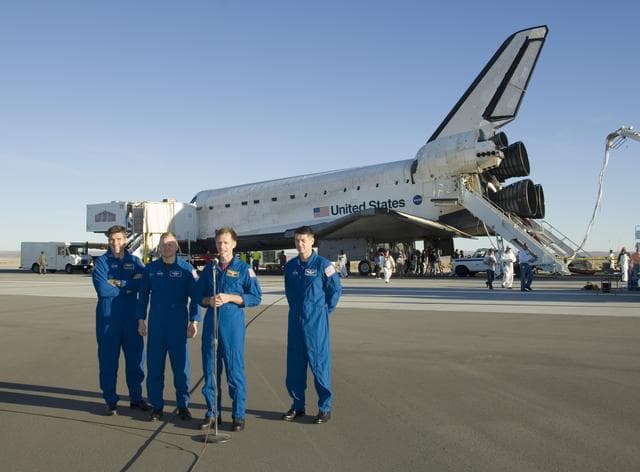 NASA image: KSC-08pd3881