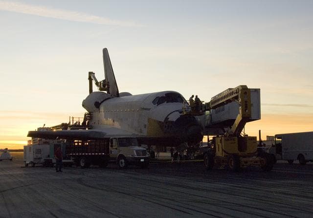 NASA image: KSC-08pd3885