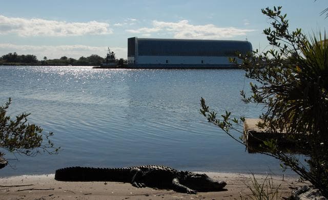 NASA image: KSC-08pd3897