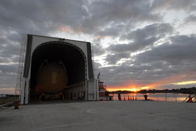 NASA image: KSC-08pd3903