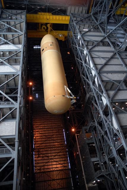 NASA image: KSC-08pd3921