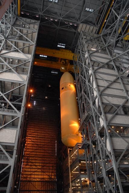 NASA image: KSC-08pd3922