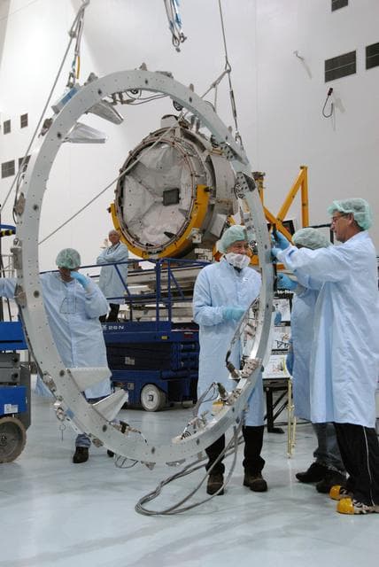 NASA image: KSC-08pd3926