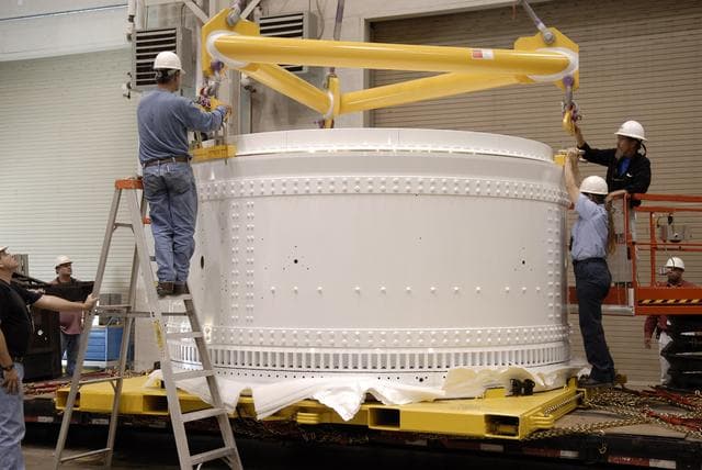 NASA image: KSC-08pd3936