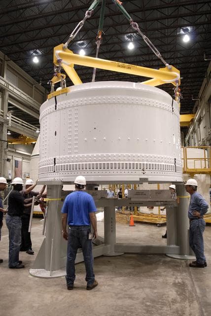 NASA image: KSC-08pd3940