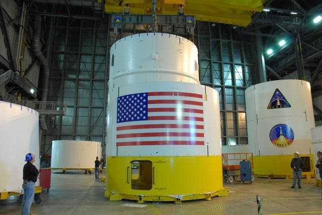 NASA image: KSC-08pd3943