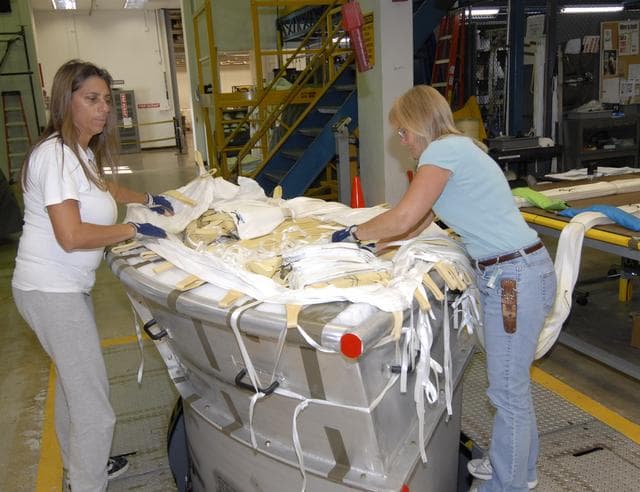 NASA image: KSC-08pd3958