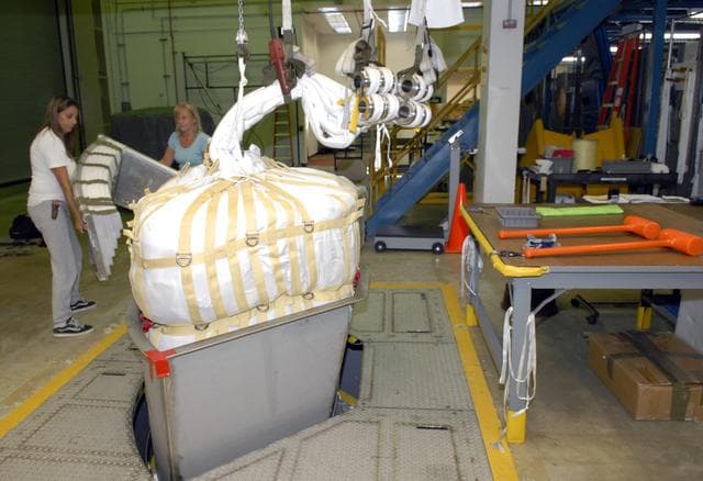 NASA image: KSC-08pd3963