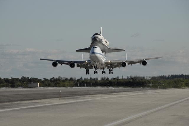 NASA image: KSC-08pd3969