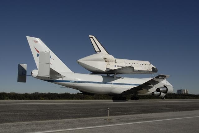 NASA image: KSC-08pd3972