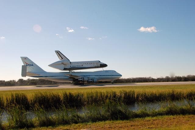 NASA image: KSC-08pd3976
