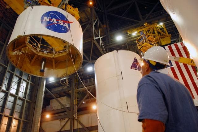 NASA image: KSC-08pd3995