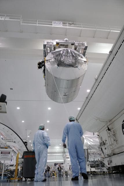 NASA image: KSC-08pd4088
