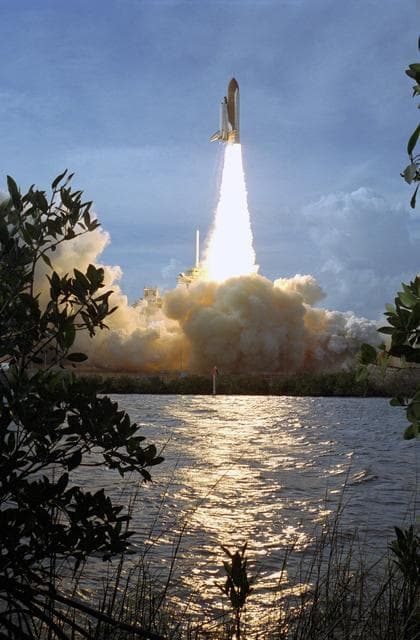 NASA image: KSC-08pp0295